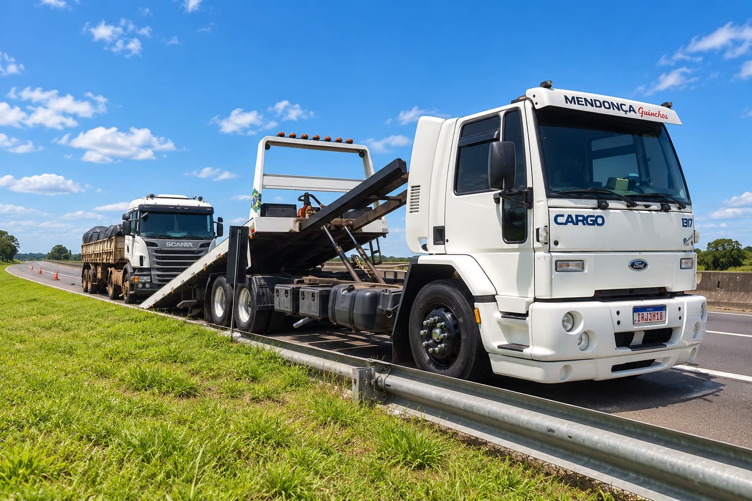 Frota da Mendonça Guinchos preparada para transporte especializado